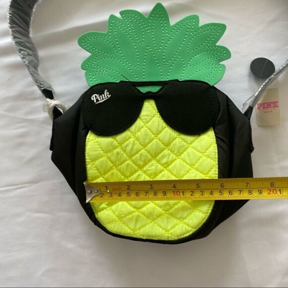 Victoria’s Secret Pink Pineapple Lunch Box - Picture 6 of 6